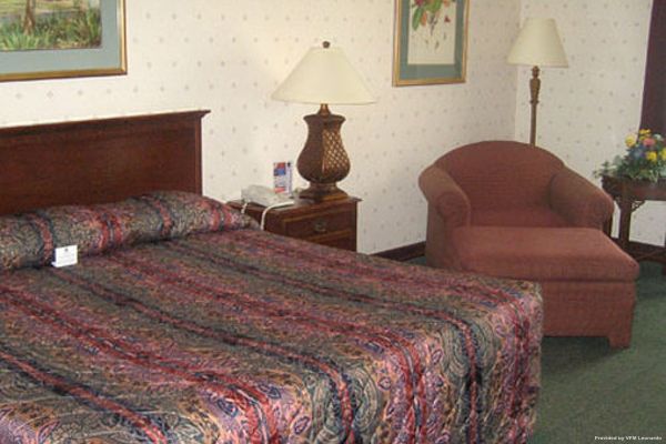 PLANTATION INN AND SUITES JACKSON (Jacksonville)
